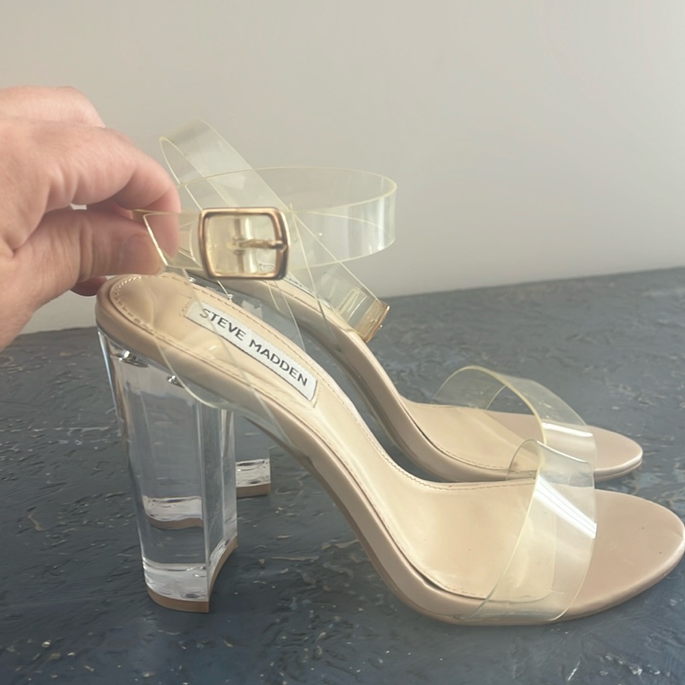 Steve Madden heals
